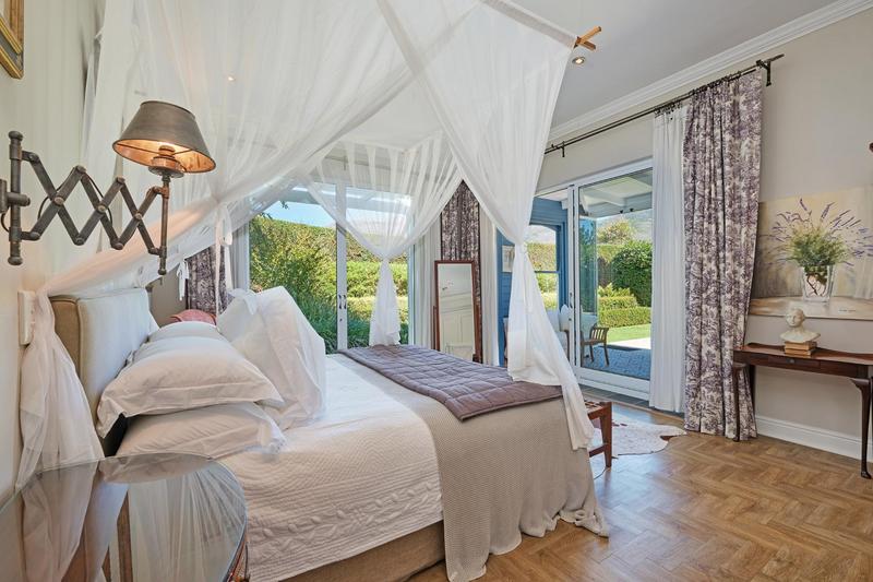 To Let 4 Bedroom Property for Rent in Steenberg Estate Western Cape